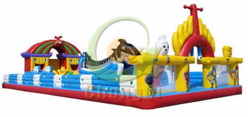 Cheap inflatable amusement park